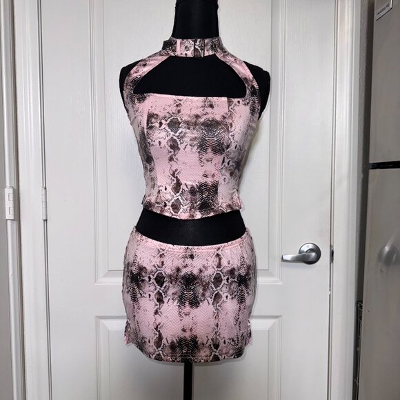 Eden Sky Pink Snake Print 2-Piece Skirt & Halter Top Set NWT Size M Y2K - Picture 1 of 5